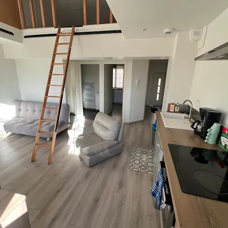 Maisonnette Montferrandaise Proche Tram - 6 Couchages - Tram - Wifi * 클레르몽페랑